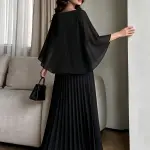فستان شيفون أسود جديد لخريف 2026، بأكمام رداء سترة واسعة على شكل رأس حلزوني، ولمسة وردة ثلاثية الأبعاد عند الخصر، وتنورة كاملة مطوية، بقصة مُظهرة للجسم، فستان أنيق للنساء، مناسب لحفلات الهالوين والمآدب وحفلات الزفاف وحفلات الضيافة والتجمعات الرسمية