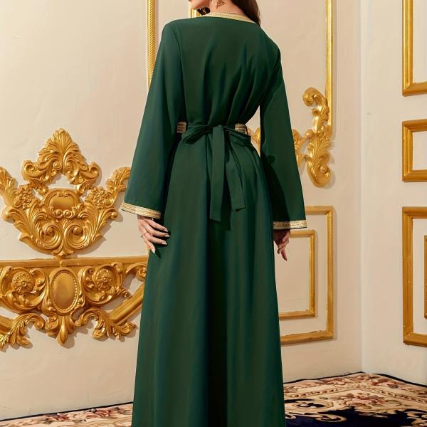 قطعتان طقم رداء نسائي طويل الأكمام برقبة على شكل V بتطريز عرقي ورقعة شريط ذهبي - أسلوب دبي عربي