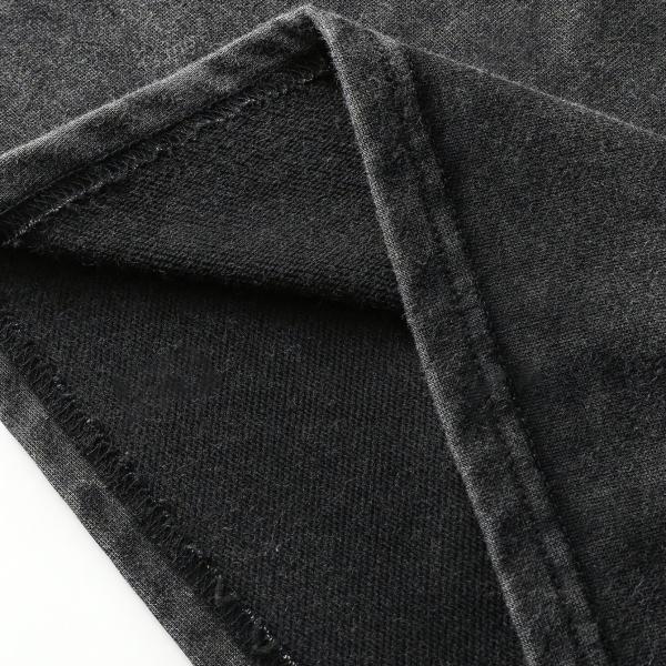 تي شيرت نسائي كاجوال بتصميم عتيق بياقة دائرية وأكمام قصيرة، مزين بطبعة رجل ثلج يرتدي قبعة خضراء ووشاح منقوش، بالإضافة إلى كاردنال
