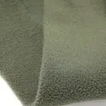 كنزة رجالية طويلة الأكمام بتصميم ألوان متعددة وياقة واقفة وسحاب نصفى وجيوب بسحاب، مريحة للارتداء اليومي والأنشطة الخارجية