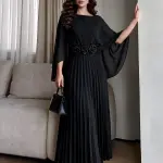 فستان شيفون أسود جديد لخريف 2026، بأكمام رداء سترة واسعة على شكل رأس حلزوني، ولمسة وردة ثلاثية الأبعاد عند الخصر، وتنورة كاملة مطوية، بقصة مُظهرة للجسم، فستان أنيق للنساء، مناسب لحفلات الهالوين والمآدب وحفلات الزفاف وحفلات الضيافة والتجمعات الرسمية