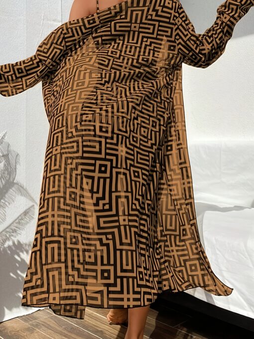 ⁦طقم سباحة نسائي جديد بأكمام طويلة وطبعة مخططة بنية من قطعتين⁩ - الصورة ⁦4⁩