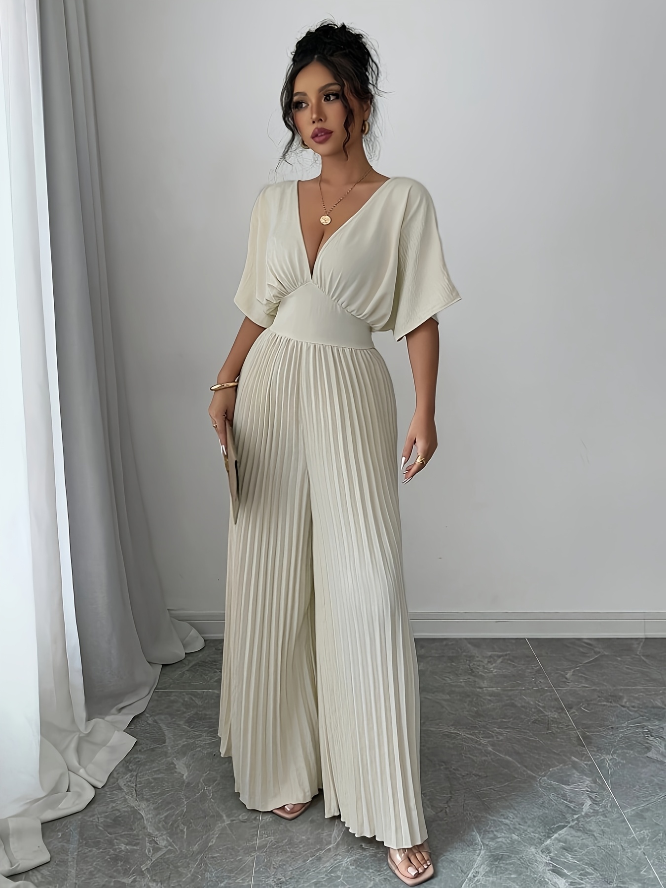 بدلة نسائية أنيقة بلون صلب ورقبة على شكل حرف V مع بطن طائر مطوي - ساق واسعة، نمط ربيع/صيف، مثالية للبالغين، ملابس كاجوال | بدلة مطوية | بدلة واسعة الساق