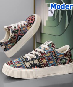 أحذية التزلج العصرية للرجال - نمط هندسي حيوي، نعل مطاطي مريح غير قابل للانزلاق، جزء علوي من القماش المسامي، أحذية رياضية عادية برباط للارتداء اليومي والأنشطة الخارجية، أحذية التزلج، الأحذية الخارجية، الأحذية الرياضية الحديثة، الأحذية المتينة