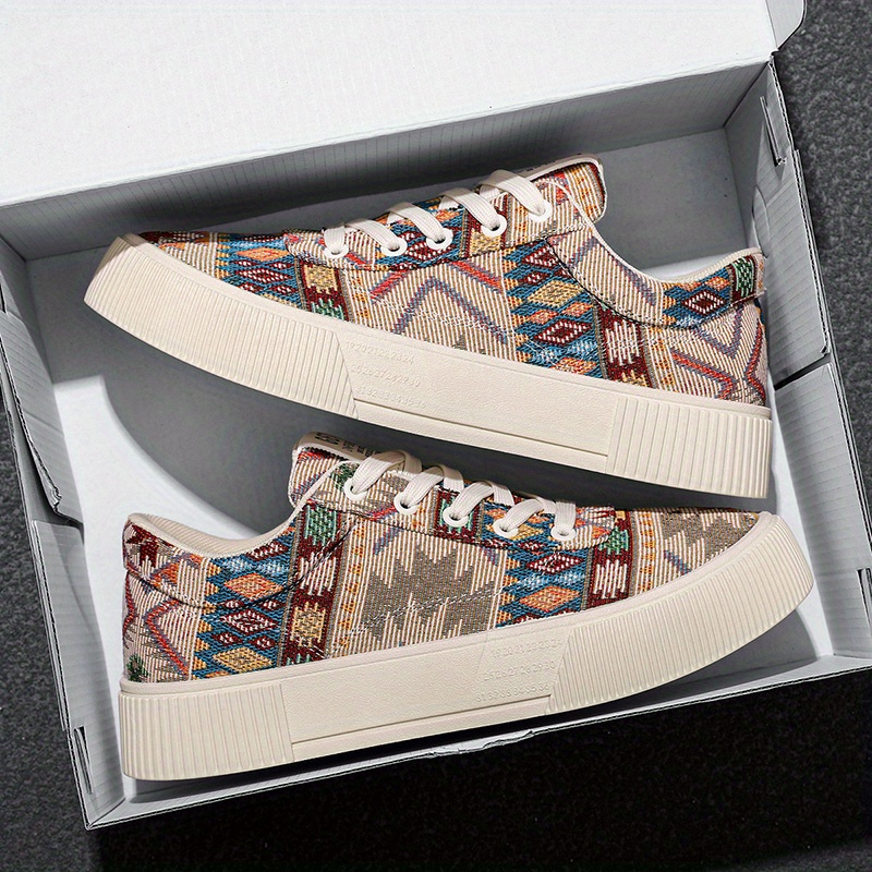 أحذية التزلج العصرية للرجال - نمط هندسي حيوي، نعل مطاطي مريح غير قابل للانزلاق، جزء علوي من القماش المسامي، أحذية رياضية عادية برباط للارتداء اليومي والأنشطة الخارجية، أحذية التزلج، الأحذية الخارجية، الأحذية الرياضية الحديثة، الأحذية المتينة - الصورة 11