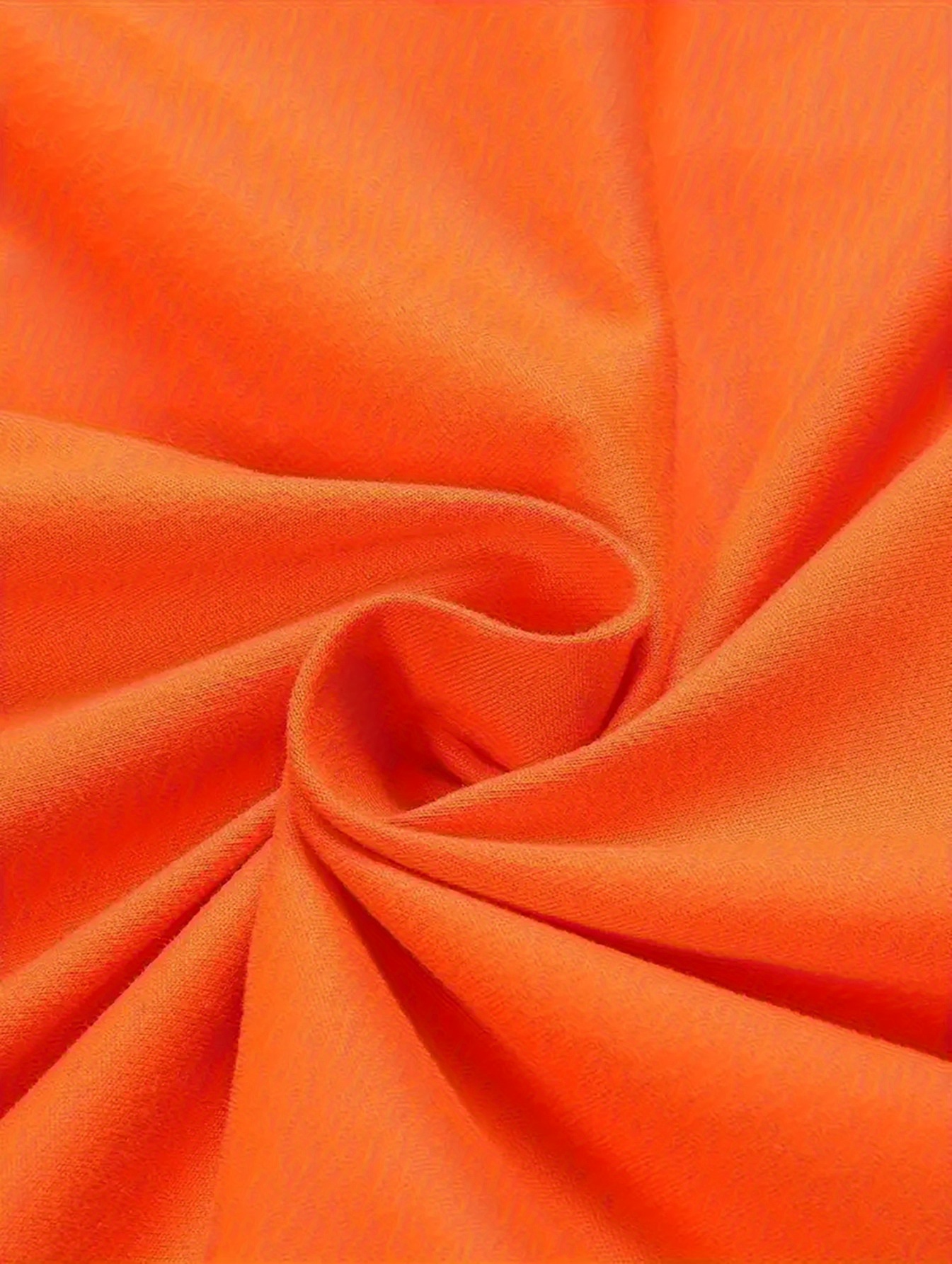 شورت نسائي مطرز بطبعة كرتونية من ستيتش وليلو - شورت صيفي عالي الخصر قابل للتمدد وجيد التهوية، برتقالي مضيء مع تفاصيل وردية، مثالي للأنشطة الخارجية والعطلات، شورت