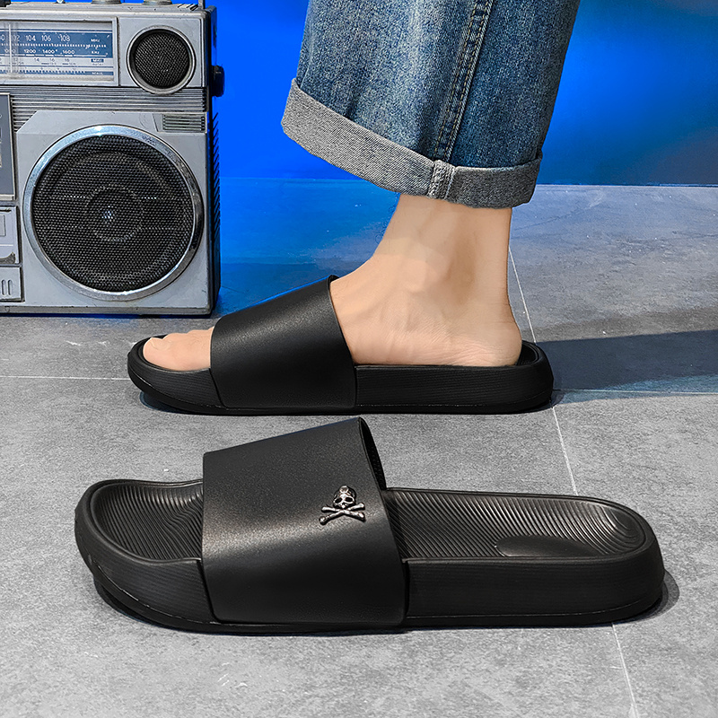 نعال الرجال بدون أربطة - نعل مقاوم للانزلاق، وسادة EVA المريحة - أحذية منزلية داخلية/خارجية، صنادل شاطئية - خفيفة الوزن وسهلة التنظيف - للمنزل، المسبح، السفر - نعال سوداء بسيطة، صنادل للقدمين العريضة، أحذية منزلية، نعال أنيقة، نعل مقاوم للانزلاق