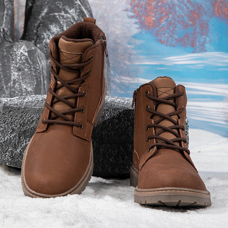 أحذية شتوية قصيرة للرجال مع نعل مطاطي مضاد للانزلاق - أحذية ثلجية بإغلاق سحاب لقبضة الجليد، جزء علوي من البولي يوريثان البني (أحذية كاحل دافئة) - مقاس نصف صغير - مثالية للتزلج والأنشطة الخارجية