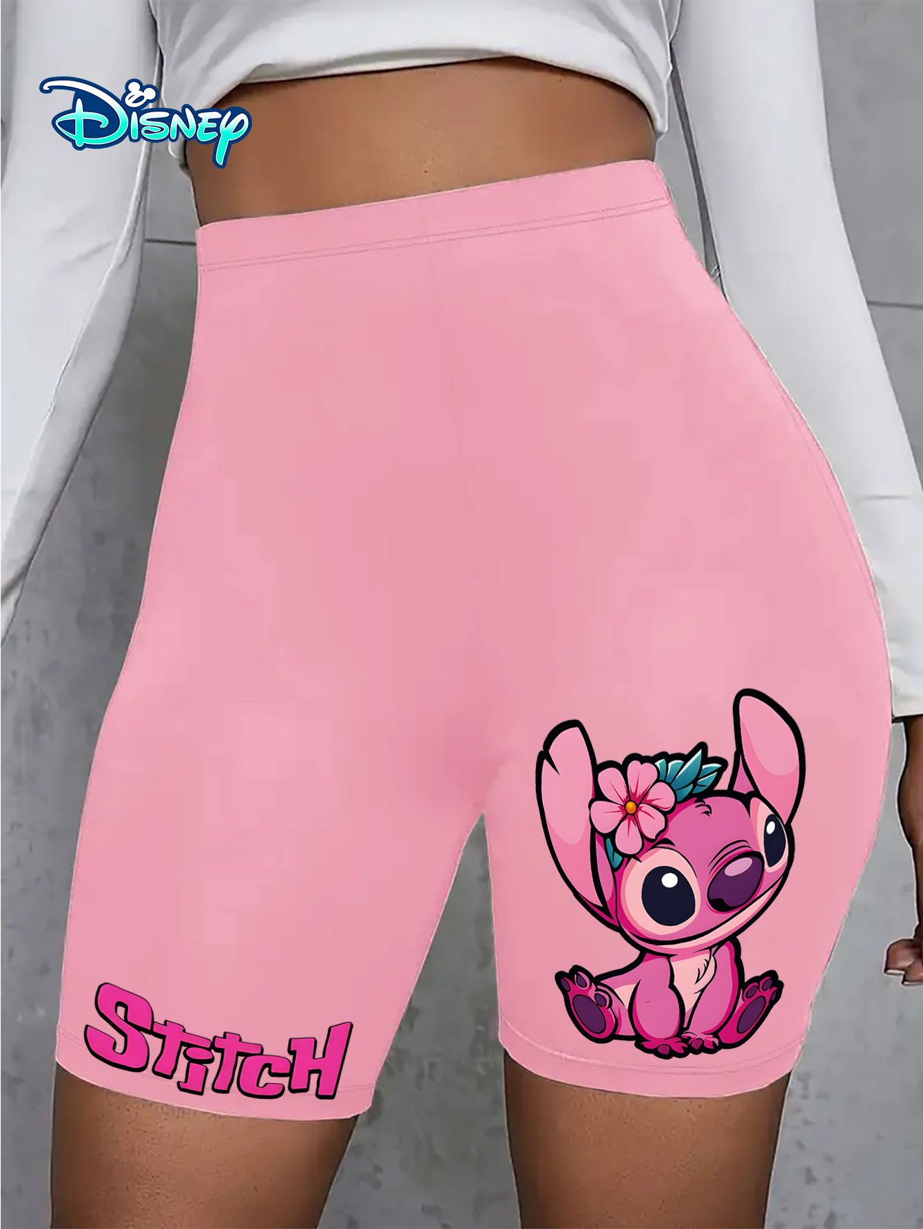 شورت نسائي مطرز بطبعة كرتونية من ستيتش وليلو - شورت صيفي عالي الخصر قابل للتمدد وجيد التهوية، برتقالي مضيء مع تفاصيل وردية، مثالي للأنشطة الخارجية والعطلات، شورت