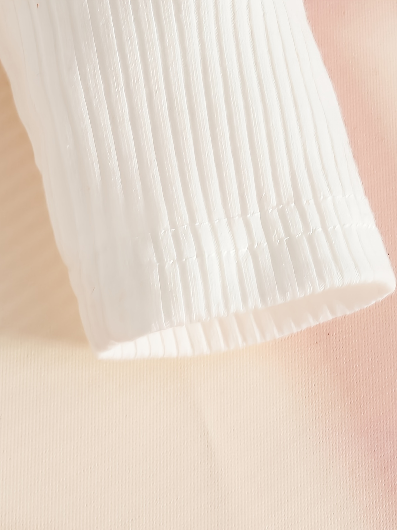 3 قطع مجموعة ملابس أنيقة للبنات من التويد مع بلوزة بأكمام مكشكشة، تنورة على شكل حرف A وقبعة مزينة باللؤلؤ والفيونكة - ملابس شتوية ناعمة باللون الوردي للأطفال حتى 12 شهرًا، فستان متعدد الطبقات قابل للغسل يدويًا للاستخدام اليومي والمناسبات الخاصة، قميص بأكمام طويلة وياقة نصف دائرية مع حواف مكشكشة، تنورة صلبة باللون الوردي على شكل حرف A مع تفاصيل فيونكة، قبعة متطابقة، وتصميم متعدد الطبقات لارتداء الخريف/الشتاء، مثالي لـ