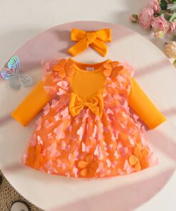 فستان بناتي طويل الأكمام بأكمام مكشكشة مع رباط وحافة وردية - تصميم من القميص الناعم والتول الشفاف، ياقة دائرية، للاحتفالات الشتوية والعيد الميلاد وأعياد الفصح، والملابس العادية. غسل يدوي سهل (لا ينظَّف جافًا). ألوان برتقالية زاهية وطيفة، وحدود كرانيز وتصميم سادة وحافة منفوخة. مثالي للأنشطة الاحتفالية والارتداء اليومي