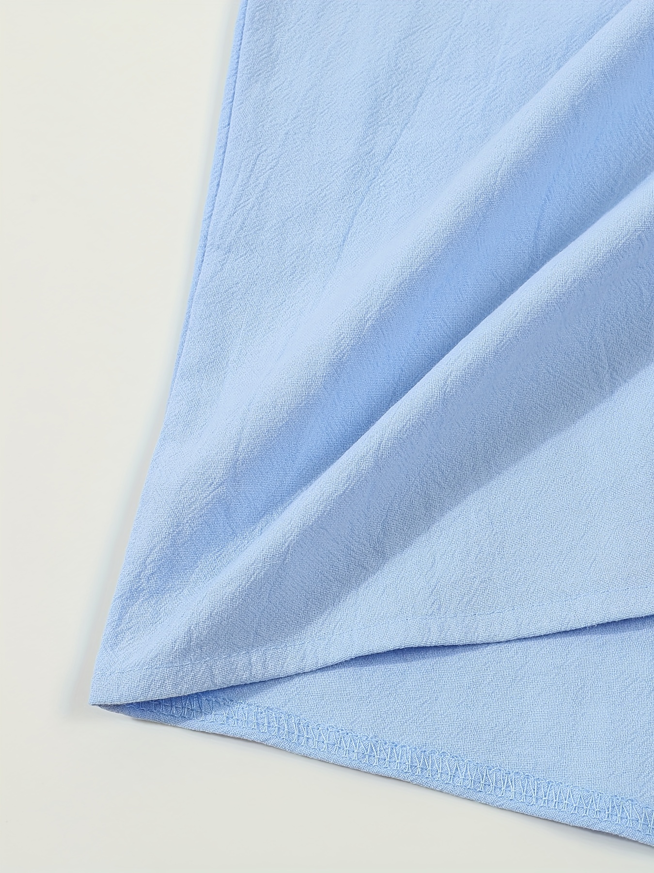 قميص رياضي صيفي جديد بأزرار للرجال