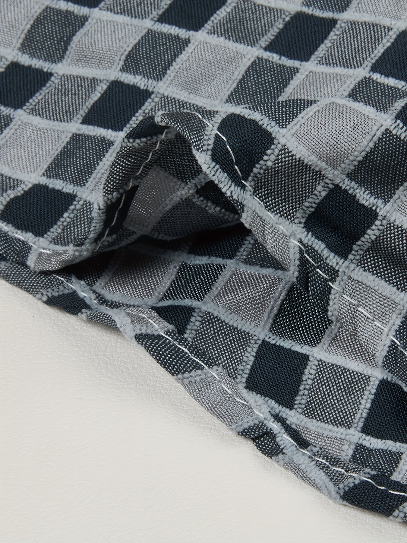 قميص رجالي كلاسيكي بتصميم شبكي - قميص بأزرار مع ياقة، أزرار أمامية وجيب واحد، قميص غير مطاطي للربيع/الخريف، مناسب للارتداء اليومي أو شبه الرسمي (قابل للغسيل في الغسالة)